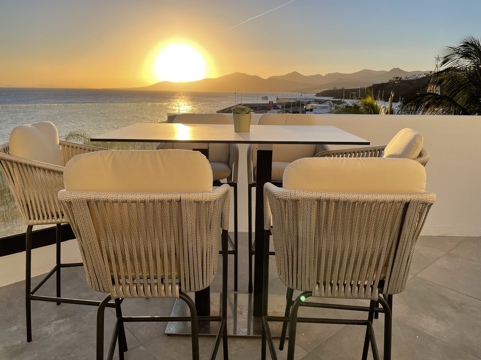Las Amigas Rooftop Bar, Lanzarote